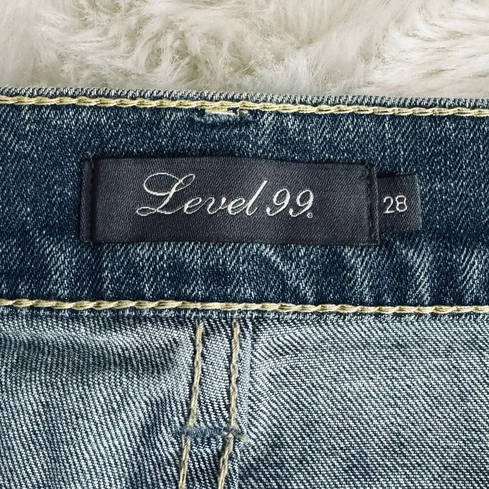 Level 99 Skinny Boyfriend Crop Jeans 28 (31x24) Blue Distressed Stretch Womens
